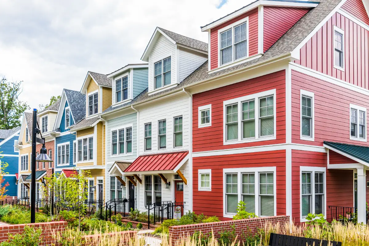Enhancing Del Mar Communities: The Benefits of Partnering with a Professional HOA Management Company